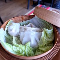 Dumplings 12€ and dimsum 11€ at Bua & Gwen in Oostende