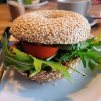 Warm bagel with pesto and homemade feta at smula in Berlin