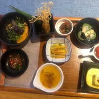 Mini dishes at WūXiāng Sòng 無相颂 in Dali