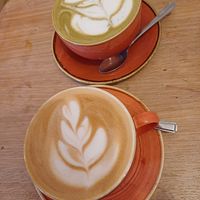 Matcha and regular oat lattes at Thrive in Cambridge