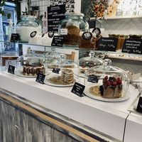 Tresen des Cafés   at Vegan Pip's in Leeuwarden