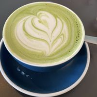 Matcha latte au lait d'avoine  at Cafe 1802 in Rennes