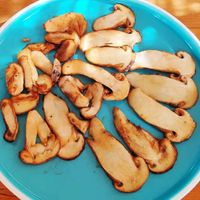 Matsutake mushrooms at V Sherry 云雪丽 - Yún Xuě Lì in Lijiang