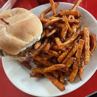 Vegan fried chicken sandwich at 821 Cafe in Richmond
