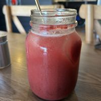 Soda de frutos rojos  at Mundo Vegano in Bogota