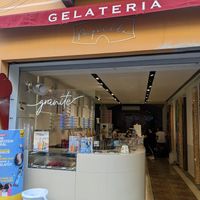 Entrance at Papilla Gelateria in Ravenna