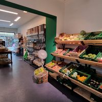 Fresh vegs fruits, dispensers at OHNE in Ghent