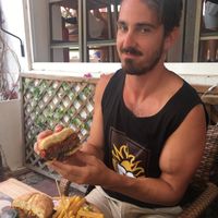 Beet Burger and Fries at Mia Cafe in Marbella