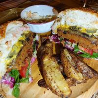 Burger with 2 sauces at Pisekar Vegan Food in Antalya