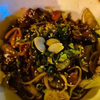 Linguini with veggies and teriyaki at Pisekar Vegan Food in Antalya