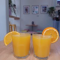 Frisch gepresst  at Almalibre Açaí House in Madrid