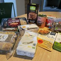 Onze selectie vegan lekkernijen😋 at Bio Veganwinkel Natuurlijk De Molen in Budel-schoot