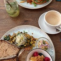 Italian Burger & Emmi‘s Breakfast  at Emmi's Kitchen - Werinherstr in Munich