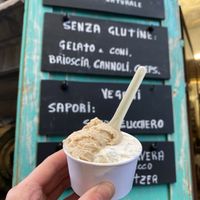 Stracciatella and peanut butter   at La Gelatiera in Florence