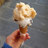 vegan stracciatella and pear gelato 3€ at La Gelatiera in Florence
