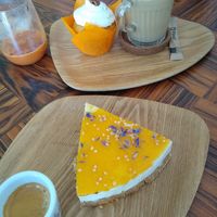 Cheesecake and carrot cake at My Green Pastry in Porto