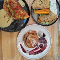  at Zina's Eatery in Vienna