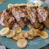 Waffles pink caramel at Lilo Cafe in Barcelona