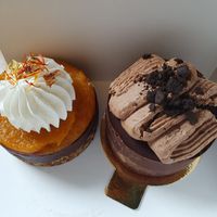 Oreo cake and tropical fruit cake at Taart in Utrecht