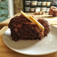 🍌Torta de chocobanano 🍌 explosión de chocolate 🍫 at Herbívoro- Chapinero in Bogota