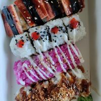 Really good vegan tuna filling in these at Very Very Veggie Vegan Sushi in Hamburg