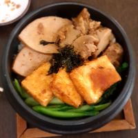 Vegan Claypot mit "schwarzen Pfeffer Chicken" at Very Very Veggie Vegan Sushi in Hamburg