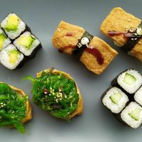 Inari Tofu and wakame salad at Very Very Veggie Vegan Sushi in Hamburg