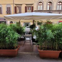 Al fresco at Su Guan in Florence