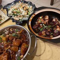 Hot pot front, aubergine middle, tofu with chilli at the back   at Su Guan in Florence