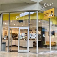 View from outside seating  at HItalian Ice in Honolulu