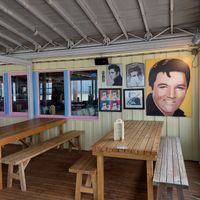 Strandpaviljoen in Elvis Presley stijl at Heartbreak Hotel in Teschelling