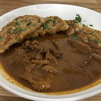 Wiener Saftgulasch mit Serviettenknödel  at Velani in Vienna