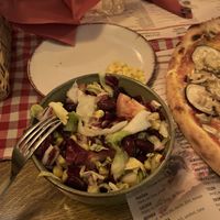 Vegan salad with kidney beans   at Pizzeria Napoli in Kamnik