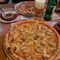 Very well made vegan pizza :) at Pizzeria Napoli in Kamnik