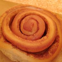 Vegan cinnamon scroll at Happyccino in Wimborne