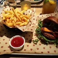 Happea Vegan with fries at Burgerheart in Ingolstadt