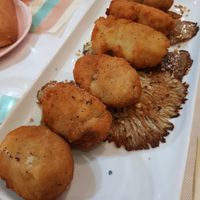 Croquetas veganas de puerro, pistachos y hongos at Kasko in Bilbao