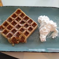 Vegan waffel MIT Sahne   at RainbowL in Nuremberg