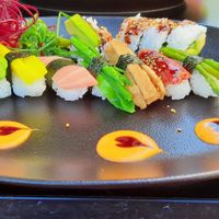 11 pieces vegan sushi at Hamzo Sushi in Stockholm