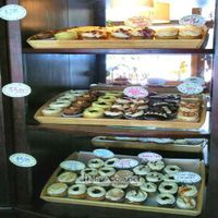 baked goods: cupcakes at Raphsodic Bakery in Orlando