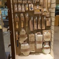 bürsten, schwämme etc. aus pflanzlichen naturmaterialien at BioMarkt in Bad Nauheim