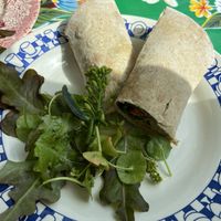 Wrap humus met groenten  at Eeden in Turnhout