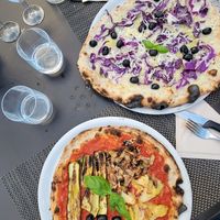 Pizza at Paradiso Pizzeria Gelateria in Trequanda