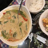 green curry  at Aroy Thai Gardens in Middletown