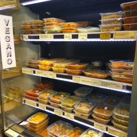 Sección de platos caseros veganos. at Nostrum  in Alicante