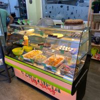 The fresh food counter - more choice cooked to order at Vegetopia in Gran Canaria