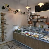 Store view at Charlotte Croissanterie in Trieste