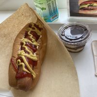 XXL vegan hot dog and Tiramisu   at iVegan in Rome
