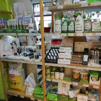 Cleaning products, dogs foods at iVegan in Rome