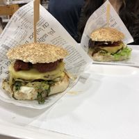 10/10 burgers! at iVegan in Rome